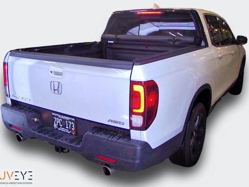 Used 2022 Honda Ridgeline Black Edition image 16