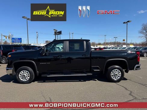 Used 2025 Chevrolet Silverado 2500 LT w/ Convenience Package image 2