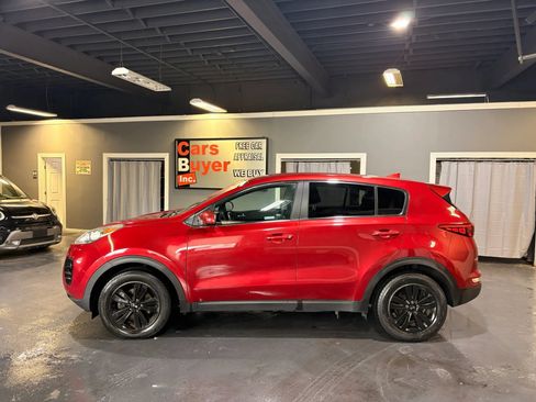 Used 2019 Kia Sportage LX AWD/4WD image 3