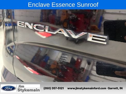 Used 2021 Buick Enclave Essence w/ Sound and Sites Package FWD image 7