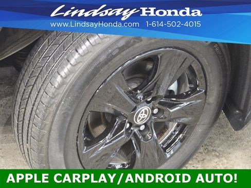 Used 2022 Toyota RAV4 XLE image 25