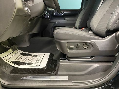 Used 2024 GMC Sierra 1500 Elevation image 16