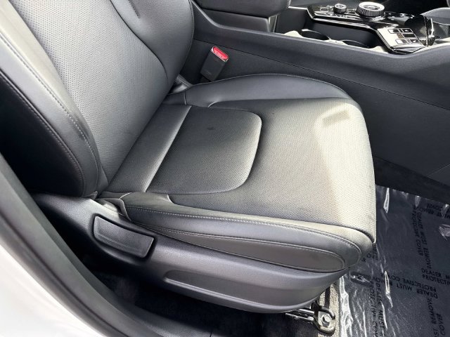 Used 2025 Kia Sportage EX AWD/4WD image 10