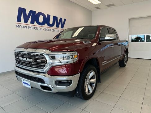 Used 2022 RAM 1500 Limited AWD/4WD image 2