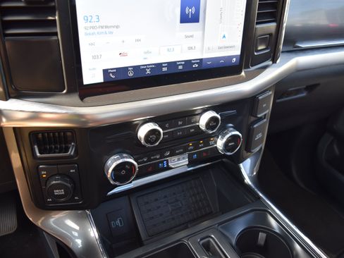 Used 2023 Ford F150 Lariat w/ Equipment Group 502A High AWD/4WD image 19