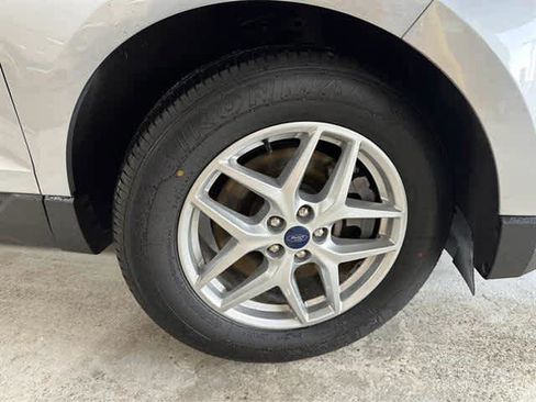 Used 2022 Ford Edge SEL w/ Convenience Package image 34