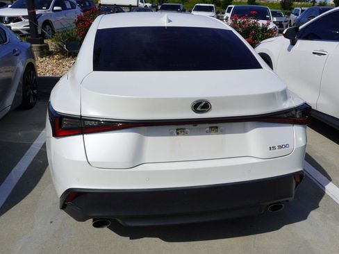 Used 2023 Lexus IS 300 w/ Comfort Package RWD image 6