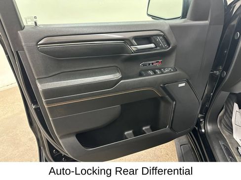 Used 2024 GMC Sierra 1500 AT4 w/ AT4 Premium Package AWD/4WD image 38