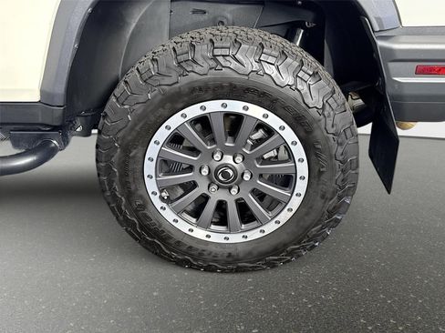 Used 2025 INEOS Grenadier AWD/4WD image 30