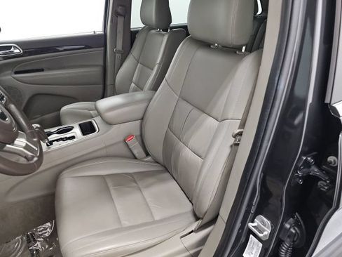 Used 2011 Jeep Grand Cherokee Laredo AWD/4WD image 15