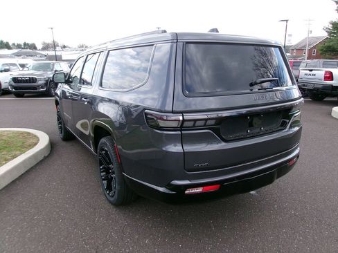 New 2026 Jeep Grand Wagoneer L Limited AWD/4WD image 4