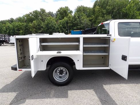 Used 2022 Ford F350 XL w/ Power Equipment Group AWD/4WD image 57