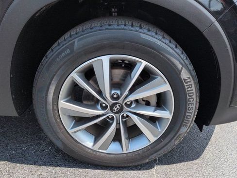 Used 2019 Hyundai Santa Fe SEL FWD image 11