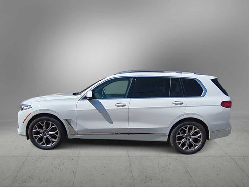 Certified 2022 BMW X7 xDrive40i w/ Executive Package image 5
