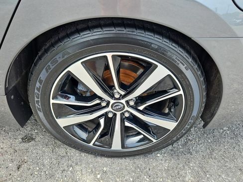 Used 2023 Nissan Maxima SV w/ Floor Mat Group FWD image 28