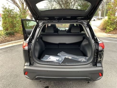 Used 2026 Toyota Corolla Cross XLE image 34
