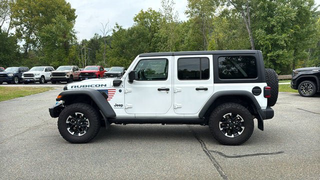 Used 2024 Jeep Wrangler Unlimited Rubicon 4xe w/ Capability Package AWD/4WD image 4