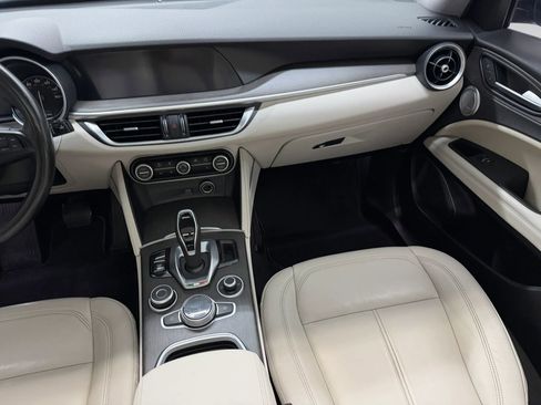 Used 2020 Alfa Romeo Stelvio Ti w/ Nero Edizione AWD/4WD image 30