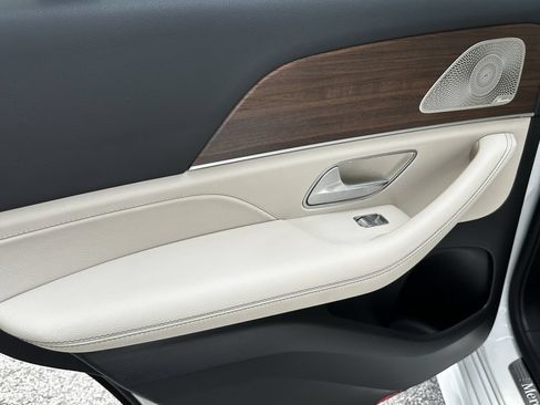 Certified 2025 Mercedes-Benz GLE 450 4MATIC w/ AMG Line Exterior image 25