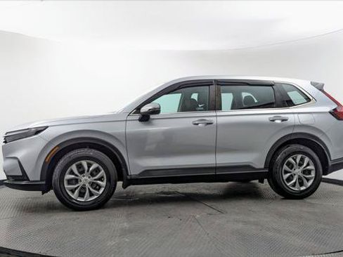 Used 2024 Honda CR-V LX image 3