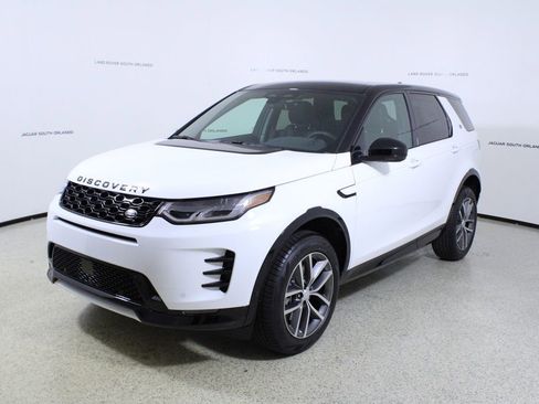 New 2026 Land Rover Discovery Sport Landmark image 3