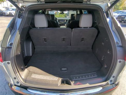 Used 2024 Buick Enclave Premium image 14