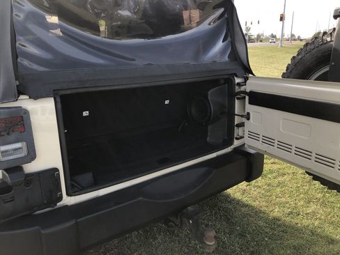 Used 2011 Jeep Wrangler Sport image 9