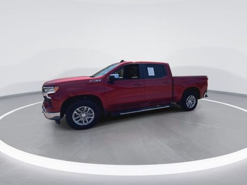 Used 2024 Chevrolet Silverado 1500 LT AWD/4WD image 5