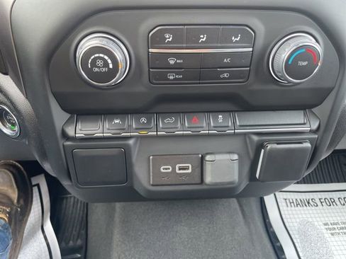 Used 2024 Chevrolet Silverado 1500 Custom image 16