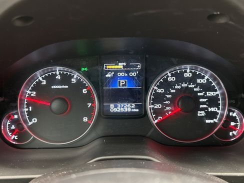 Used 2014 Subaru Legacy 2.5i Limited image 9