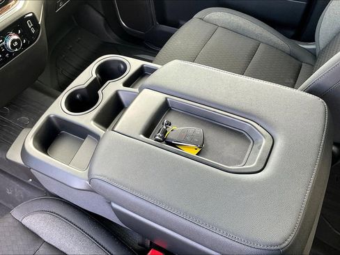 New 2026 GMC Sierra 1500 Elevation image 24