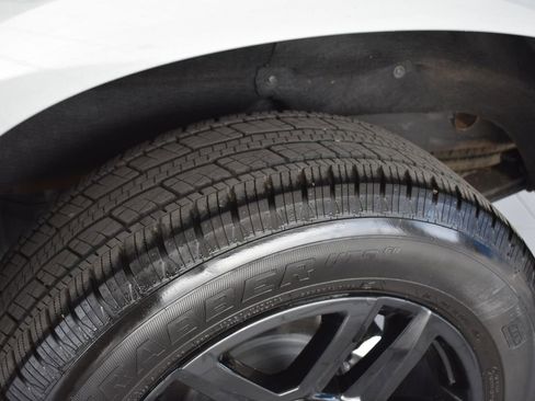 Certified 2025 Chevrolet Silverado 1500 Custom image 35