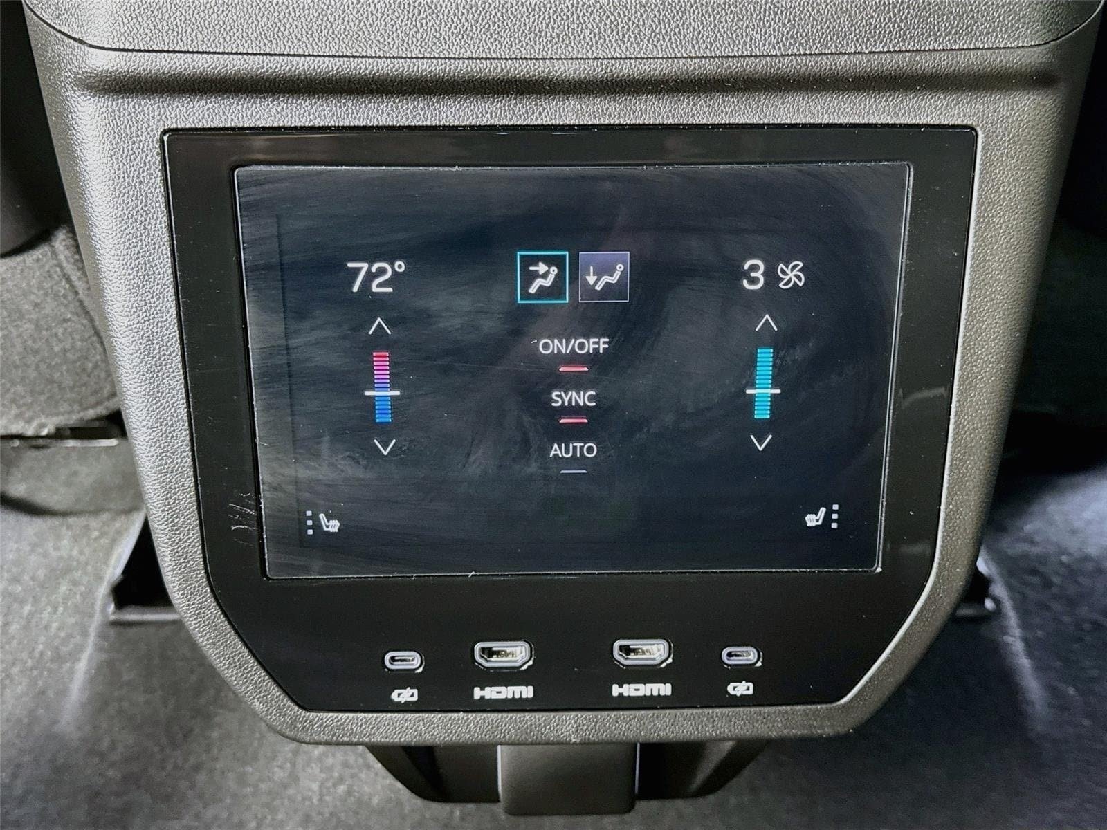 Used 2026 GMC Yukon Denali Ultimate AWD/4WD image 27