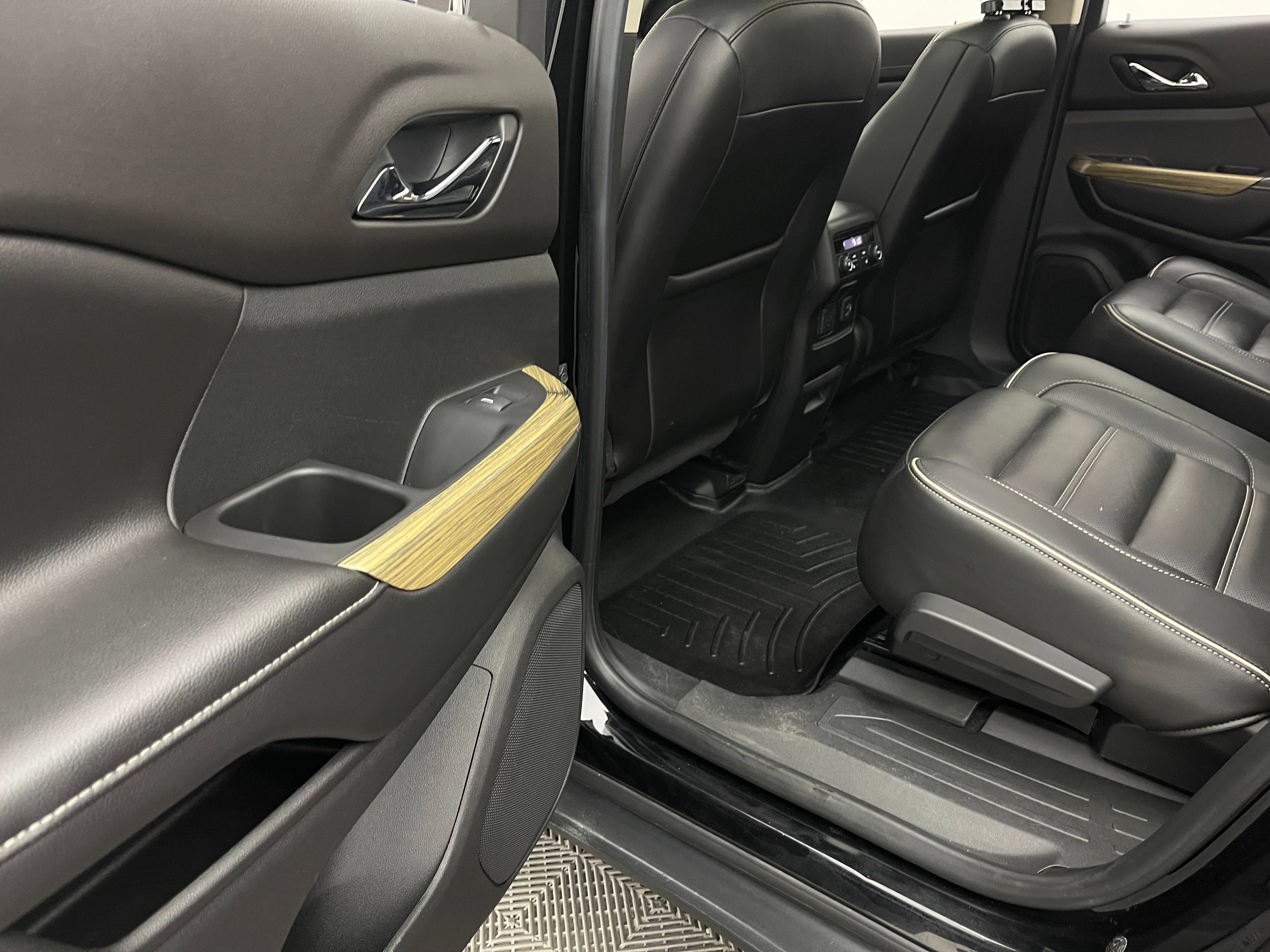 Used 2019 GMC Acadia Denali w/ Technology Package AWD/4WD image 40