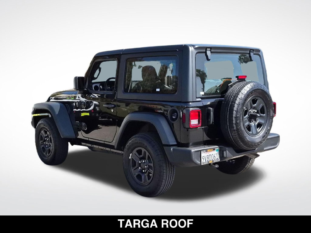 Used 2025 Jeep Wrangler Sport AWD/4WD image 7