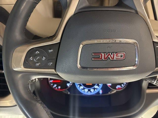 Used 2023 GMC Acadia Denali w/ Denali Ultimate Package AWD/4WD image 16