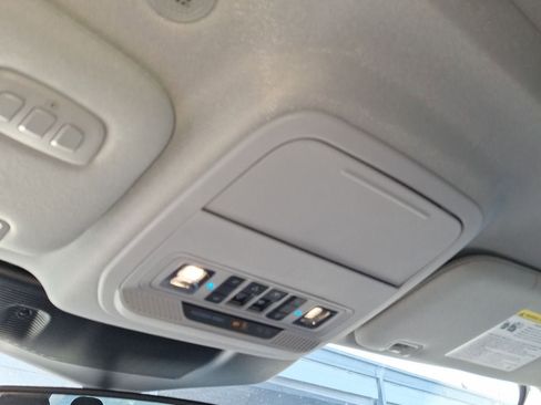 Used 2021 Ford Explorer Limited w/ Equipment Group 301A image 11