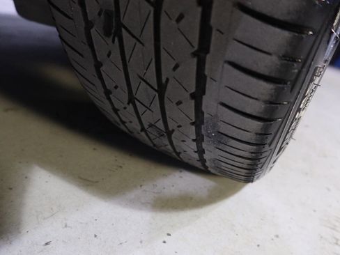 Used 2017 Lincoln Continental Select w/ Technology Package image 41