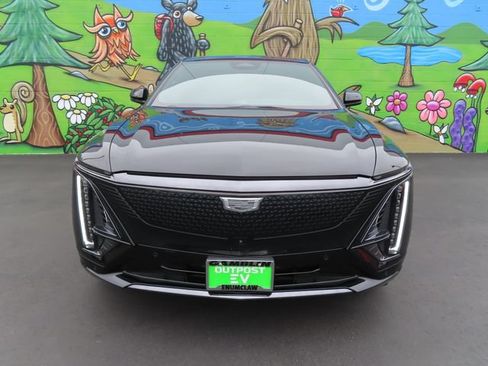 Certified 2024 Cadillac Lyriq Sport AWD/4WD image 2