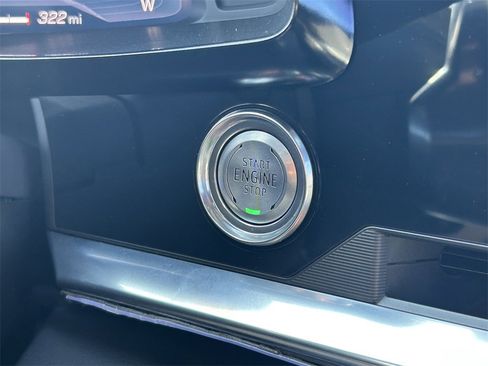 Used 2021 Chevrolet Corvette Stingray Coupe w/ Z51 Performance Package image 30