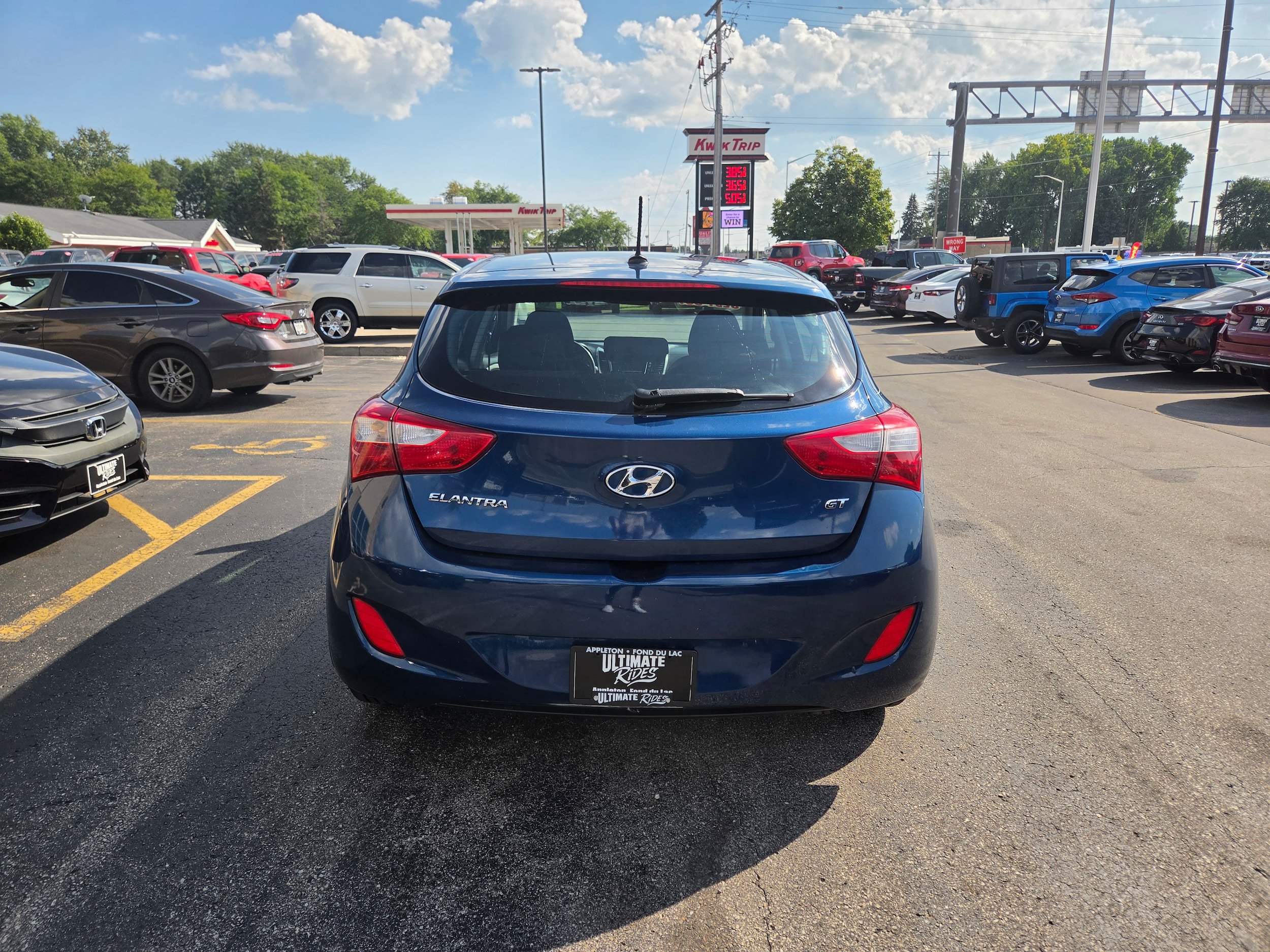 Used 2014 Hyundai Elantra GT FWD image 9