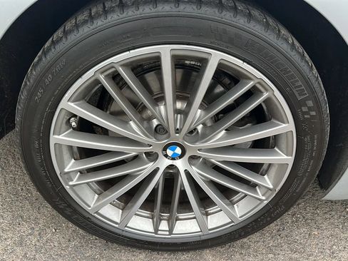 Used 2017 BMW 530i xDrive image 17