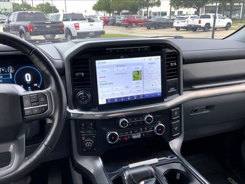 Used 2022 Ford F150 Lariat w/ Equipment Group 502A High AWD/4WD image 7