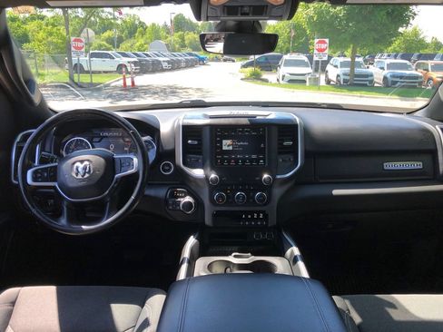 Used 2021 RAM 1500 Big Horn AWD/4WD image 2