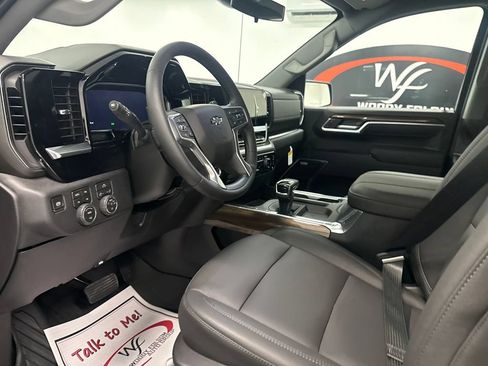 New 2026 Chevrolet Silverado 1500 RST AWD/4WD image 9