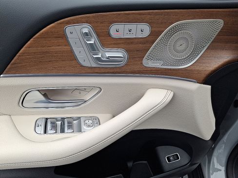 Certified 2024 Mercedes-Benz GLS 450 GLS 450 image 12