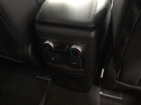 Used 2023 Ford Explorer XLT w/ Equipment Group 202A image 25