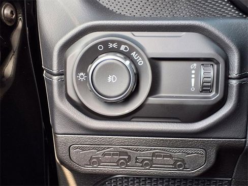 New 2025 Jeep Wrangler Unlimited Rubicon image 12