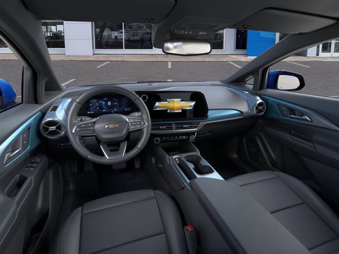New 2026 Chevrolet Equinox EV LT image 25