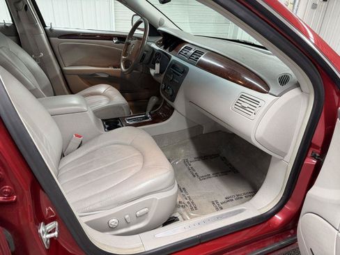 Used 2010 Buick Lucerne CXL FWD image 30